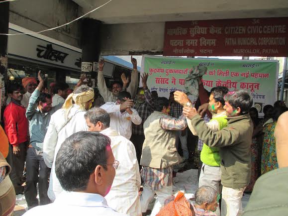 ‘We Fought, We Won’, street vendors cheer passage of street vendors’ bill by Rajya Sabha across several cities 